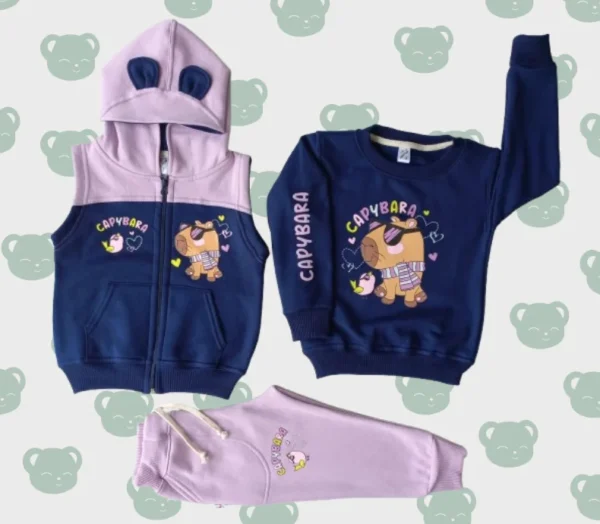 conjunto capibara azul marino y rosa